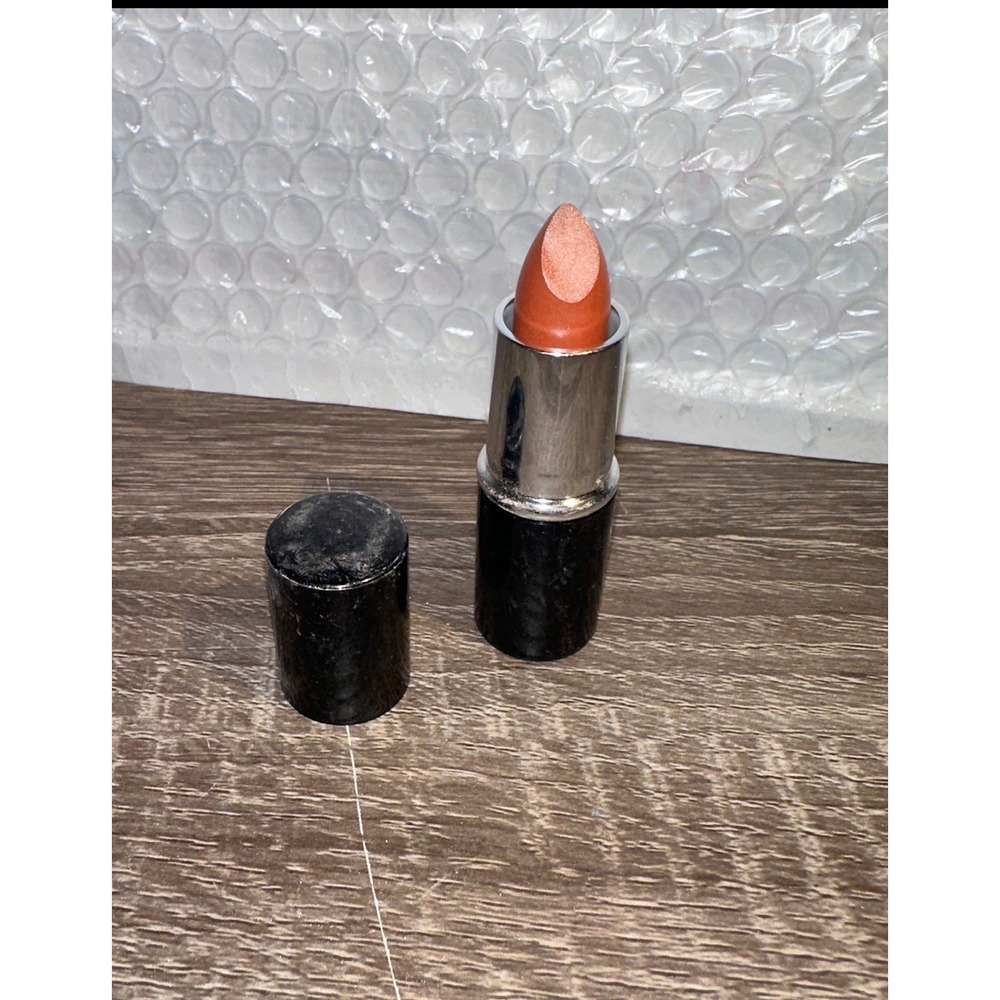 Benefit cosmetics Lipstick Walk On By Coral Pink Shimmer Creamy Finish LP01 lip‎